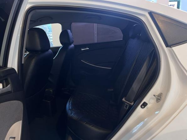 Hyundai Solaris I с пробегом 2013 года, цена 600 000 рублей, 217971 км, седан, Автокод Объявления