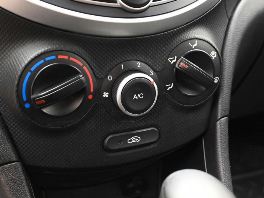 Hyundai Solaris I Ростов-на-Дону  - изображение 14