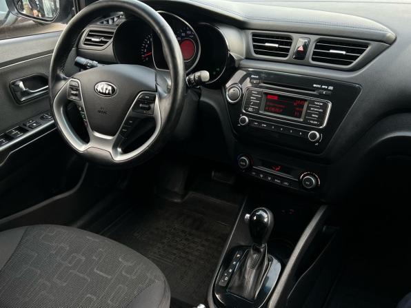 Kia Rio III Рестайлинг с пробегом 2016 года, цена 1 220 000 рублей, 136664 км, седан, Автокод Объявления