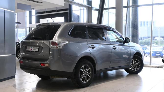 Mitsubishi Outlander III с пробегом 2013 года, цена 1 235 000 рублей, 200000 км, внедорожник, Автокод Объявления