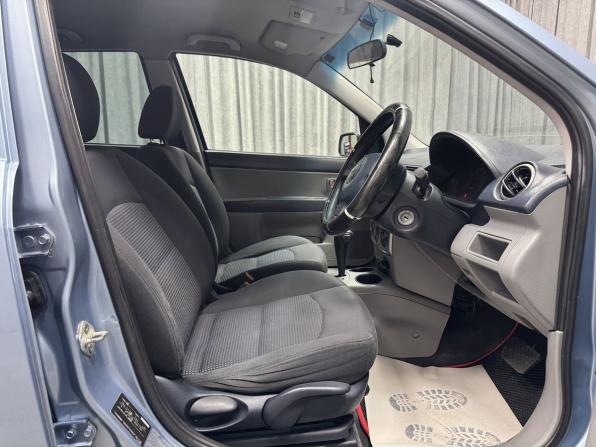 Mazda Demio II (DY) с пробегом 2004 года, цена 430 000 рублей, 300170 км, хэтчбек, Автокод Объявления