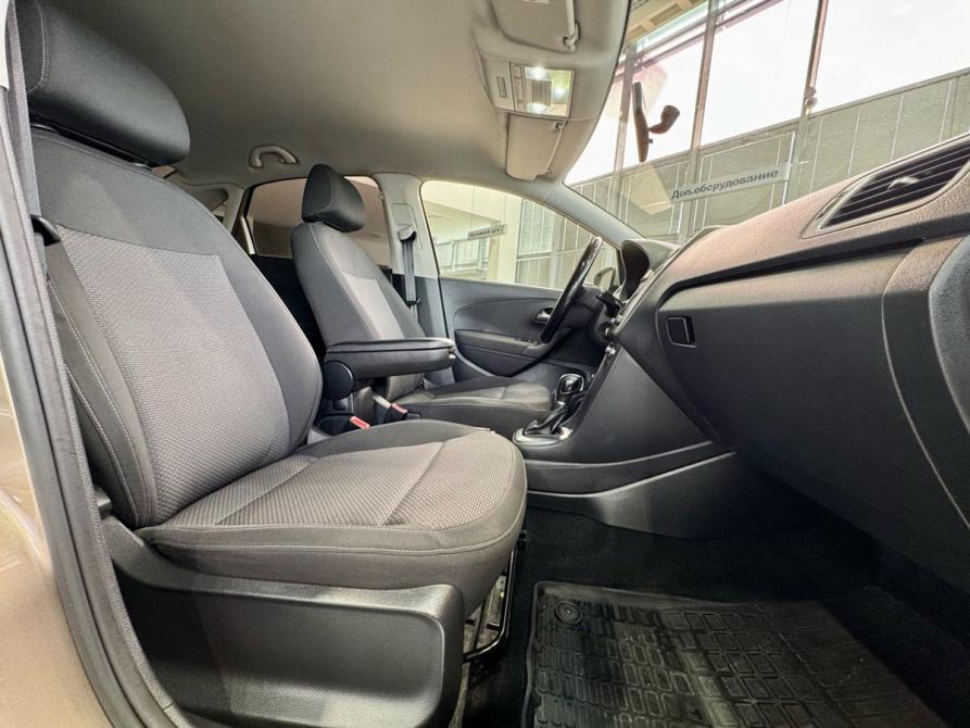 Volkswagen Polo V Рестайлинг Москва  - изображение 18