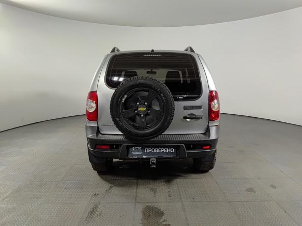 Chevrolet Niva I Рестайлинг с пробегом 2015 года, цена 572 000 рублей, 143626 км, внедорожник, Автокод Объявления