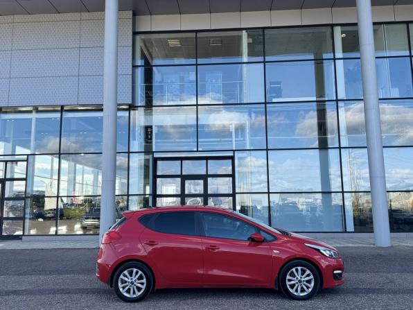 Kia Ceed II с пробегом 2015 года, цена 1 390 000 рублей, 73371 км, хэтчбек, Автокод Объявления