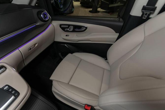 Новый Mercedes-Benz V-Класс III (W447) Рестайлинг 2 2024 года, цена 15 900 000 рублей, минивэн, Автокод Объявления