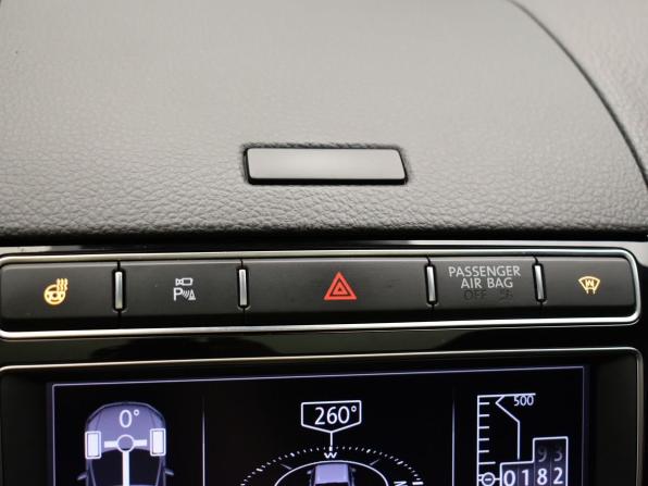 Volkswagen Touareg II Рестайлинг с пробегом 2017 года, цена 3 497 000 рублей, 184652 км, внедорожник, Автокод Объявления