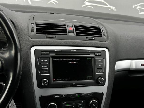Skoda Octavia II (A5) Рестайлинг с пробегом 2011 года, цена 1 048 700 рублей, 227842 км, универсал, Автокод Объявления