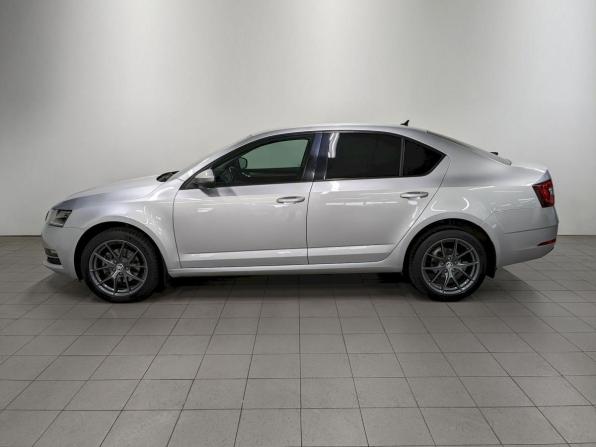 Skoda Octavia III (A7) Рестайлинг с пробегом 2019 года, цена 2 150 000 рублей, 82000 км, лифтбек, Автокод Объявления