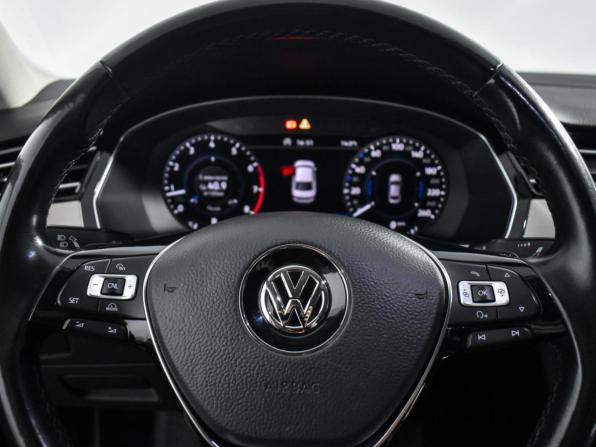 Volkswagen Passat B8 с пробегом 2018 года, цена 1 880 000 рублей, 138600 км, седан, Автокод Объявления