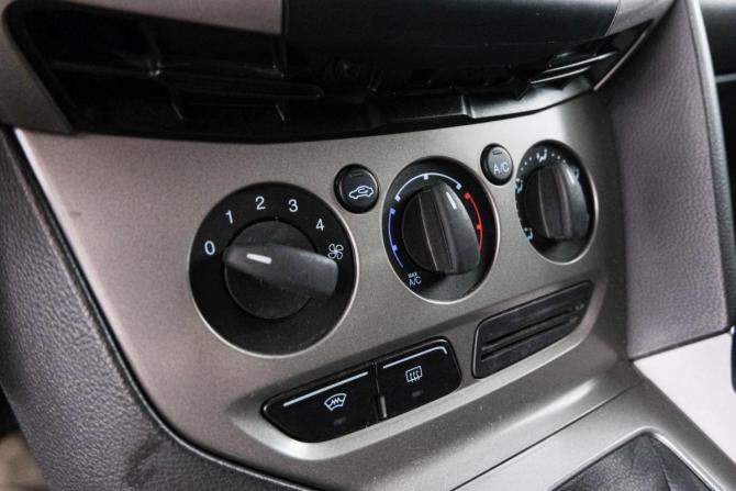 Ford Focus III с пробегом 2014 года, цена 999 000 рублей, 109000 км, хэтчбек, Автокод Объявления