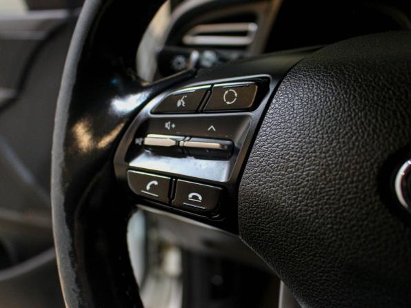 Hyundai Elantra VI (AD) Рестайлинг с пробегом 2019 года, цена 1 087 500 рублей, 226000 км, седан, Автокод Объявления