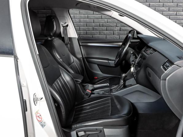 Skoda Octavia III (A7) Рестайлинг с пробегом 2018 года, цена 1 900 000 рублей, 143215 км, лифтбек, Автокод Объявления