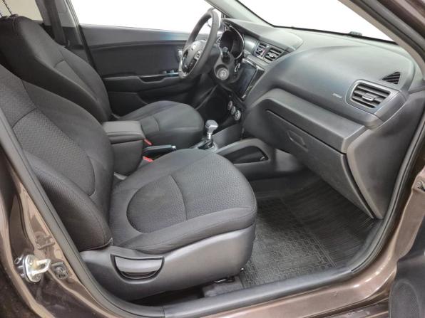 Kia Rio III Рестайлинг с пробегом 2016 года, цена 1 020 000 рублей, 154089 км, седан, Автокод Объявления
