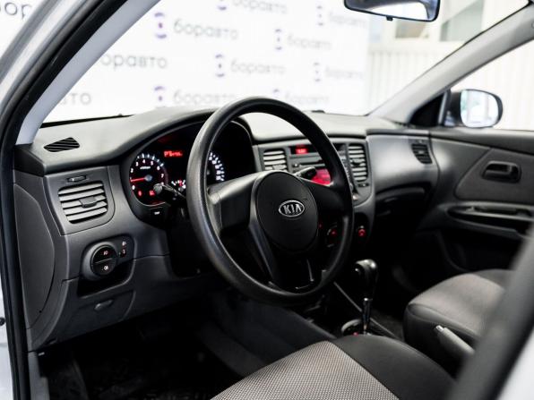Kia Rio II Рестайлинг с пробегом 2011 года, цена 730 000 рублей, 164296 км, хэтчбек, Автокод Объявления