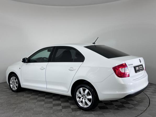 Skoda Rapid I с пробегом 2016 года, цена 985 000 рублей, 171600 км, лифтбек, Автокод Объявления
