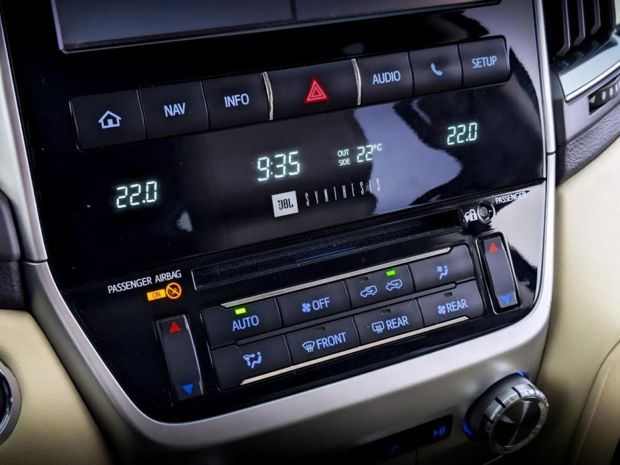 Toyota Land Cruiser 200 Series Рестайлинг 2 Москва  - изображение 28