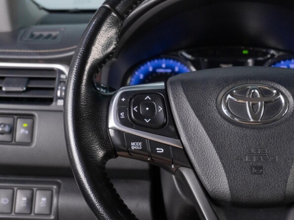 Toyota Camry VII (XV50) Рестайлинг с пробегом 2015 года, цена 2 319 000 рублей, 165379 км, седан, Автокод Объявления