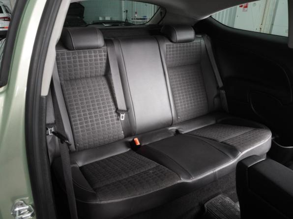 Opel Astra J Рестайлинг с пробегом 2012 года, цена 855 000 рублей, 117954 км, хэтчбек, Автокод Объявления