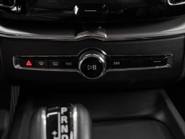 Volvo XC60 II с пробегом 2018 года, цена 3 949 000 рублей, 45225 км, внедорожник, Автокод Объявления