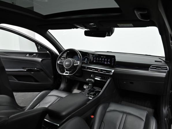Kia K5 III с пробегом 2020 года, цена 2 499 000 рублей, 106000 км, седан, Автокод Объявления
