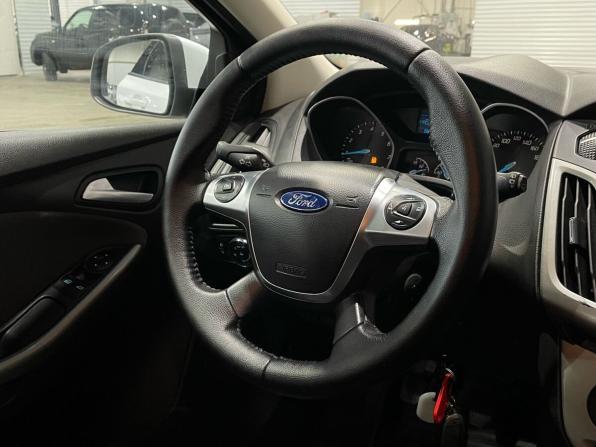 Ford Focus III с пробегом 2014 года, цена 695 000 рублей, 181848 км, хэтчбек, Автокод Объявления