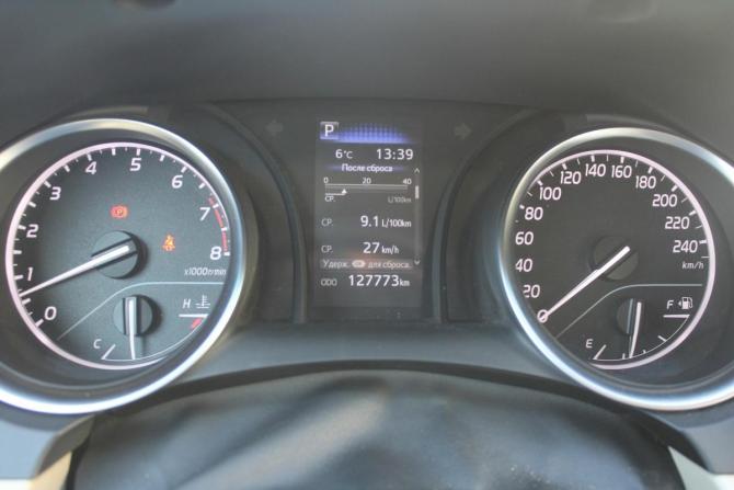 Toyota Camry VIII (XV70) Рестайлинг с пробегом 2021 года, цена 2 950 000 рублей, 128000 км, седан, Автокод Объявления