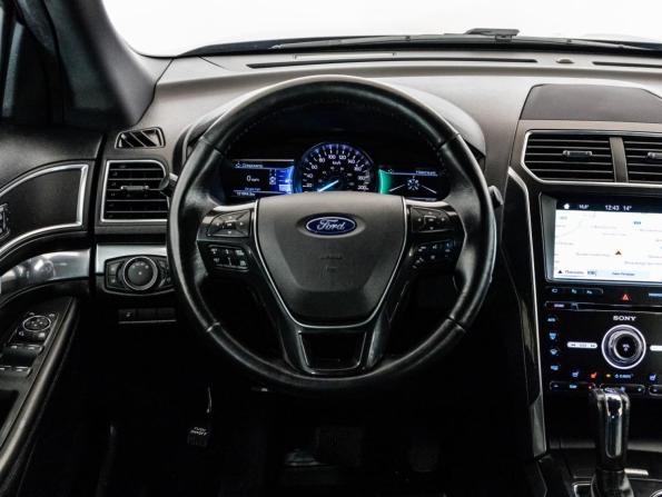 Ford Explorer V Рестайлинг 2 с пробегом 2017 года, цена 3 449 000 рублей, 121000 км, внедорожник, Автокод Объявления