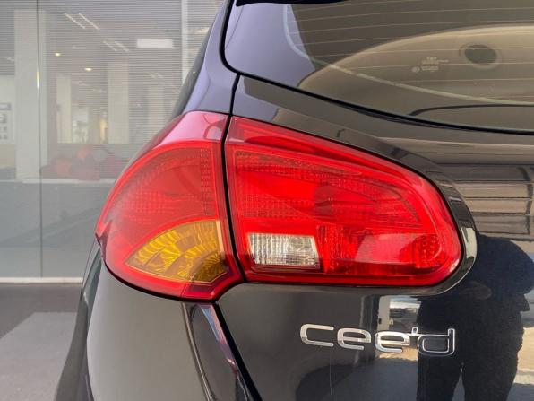 Kia Ceed II с пробегом 2014 года, цена 1 119 000 рублей, 177089 км, хэтчбек, Автокод Объявления