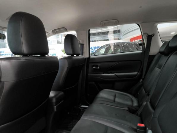 Mitsubishi Outlander III Рестайлинг 2 с пробегом 2016 года, цена 1 650 000 рублей, 134227 км, внедорожник, Автокод Объявления