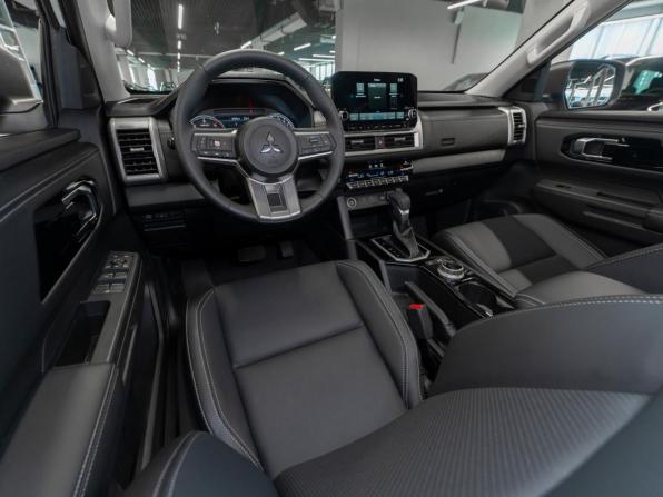 Mitsubishi L200 VI с пробегом 2025 года, цена 5 500 000 рублей, 50 км, пикап, Автокод Объявления