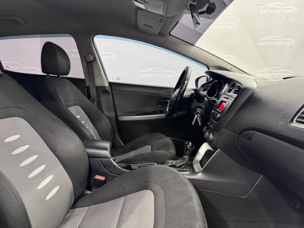 Kia Ceed II с пробегом 2013 года, цена 1 000 000 рублей, 230000 км, хэтчбек, Автокод Объявления