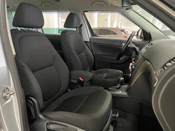 Skoda Yeti I Рестайлинг с пробегом 2014 года, цена 1 349 000 рублей, 118000 км, внедорожник, Автокод Объявления