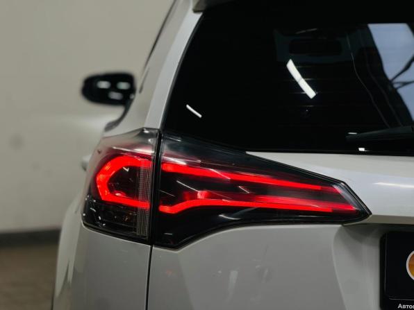 Toyota RAV4 IV (XA40) Рестайлинг с пробегом 2019 года, цена 2 799 000 рублей, 159684 км, внедорожник, Автокод Объявления