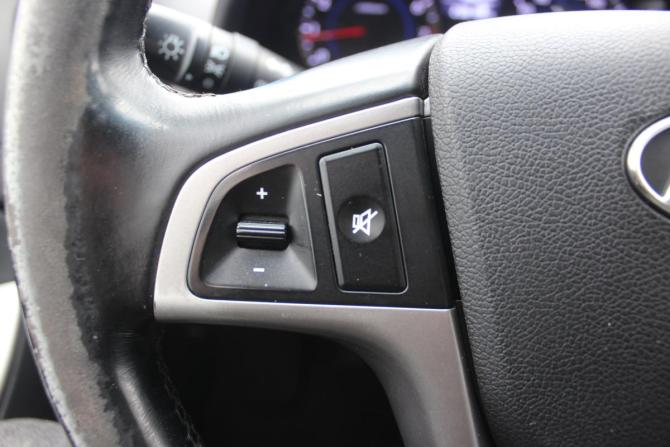 Hyundai Solaris I Рестайлинг с пробегом 2014 года, цена 827 000 рублей, 238187 км, седан, Автокод Объявления