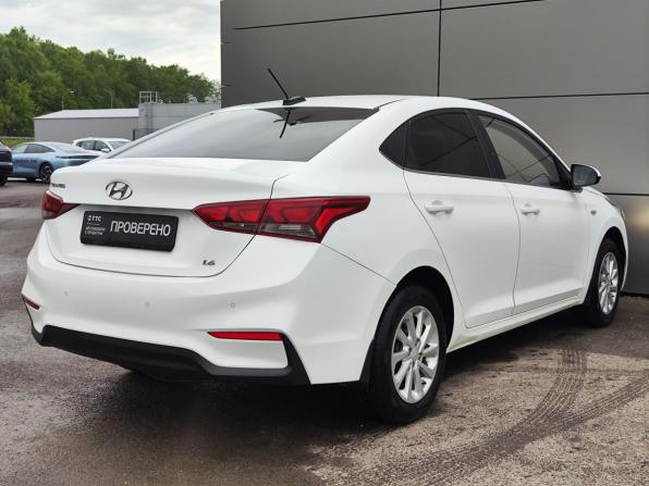 Hyundai Solaris II с пробегом 2017 года, цена 1 399 000 рублей, 106359 км, седан, Автокод Объявления