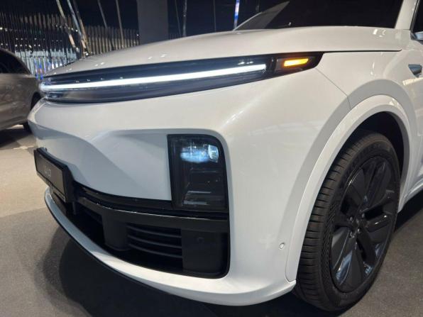 Новый Li Auto (Lixiang) L7 I Рестайлинг 2025 года, цена 9 200 000 рублей, внедорожник, Автокод Объявления