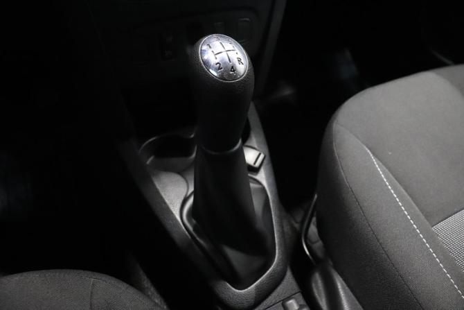 Renault Sandero II Рестайлинг с пробегом 2019 года, цена 1 179 000 рублей, 63602 км, хэтчбек, Автокод Объявления