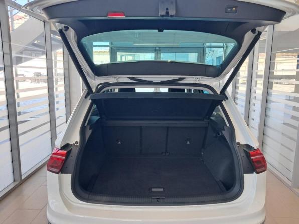 Volkswagen Tiguan II Рестайлинг с пробегом 2021 года, цена 2 660 000 рублей, 50562 км, внедорожник, Автокод Объявления