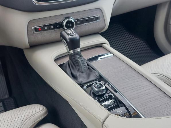 Volvo XC90 II Рестайлинг 1 с пробегом 2020 года, цена 5 355 000 рублей, 78415 км, внедорожник, Автокод Объявления