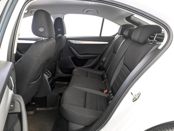 Skoda Octavia III (A7) Рестайлинг с пробегом 2020 года, цена 1 790 000 рублей, 122569 км, лифтбек, Автокод Объявления