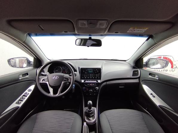 Hyundai Solaris I Рестайлинг с пробегом 2015 года, цена 829 000 рублей, 77402 км, седан, Автокод Объявления