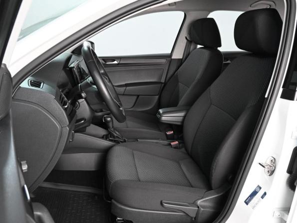 Volkswagen Polo VI с пробегом 2022 года, цена 1 777 000 рублей, 34547 км, лифтбек, Автокод Объявления
