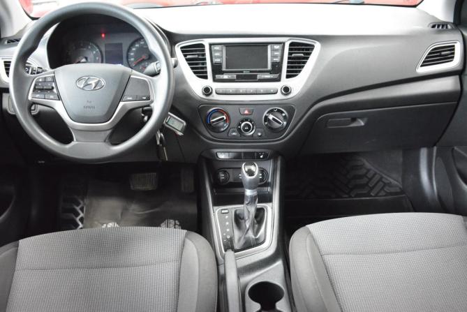 Hyundai Solaris II Рестайлинг с пробегом 2021 года, цена 1 649 000 рублей, 75000 км, седан, Автокод Объявления