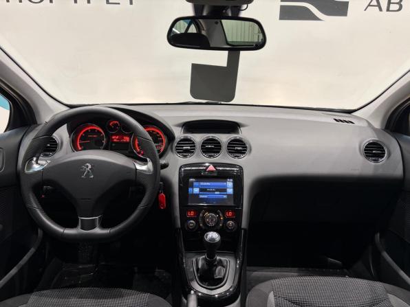 Peugeot 408 I Рестайлинг с пробегом 2019 года, цена 959 000 рублей, 117270 км, седан, Автокод Объявления
