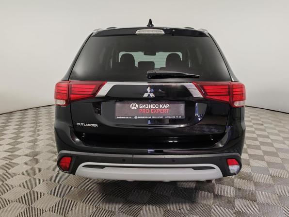 Mitsubishi Outlander III Рестайлинг 3 с пробегом 2020 года, цена 1 999 000 рублей, 188451 км, внедорожник, Автокод Объявления