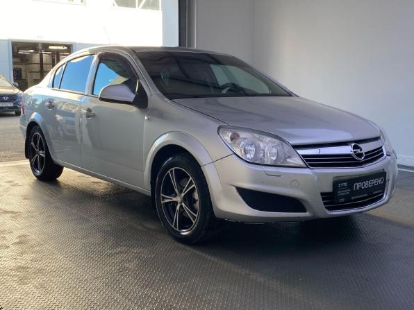 Opel Astra H Рестайлинг с пробегом 2011 года, цена 460 000 рублей, 206351 км, седан, Автокод Объявления