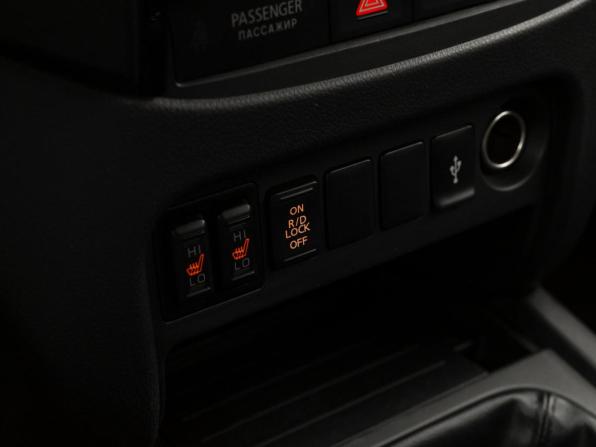 Mitsubishi L200 V Рестайлинг с пробегом 2021 года, цена 2 850 000 рублей, 184202 км, пикап, Автокод Объявления