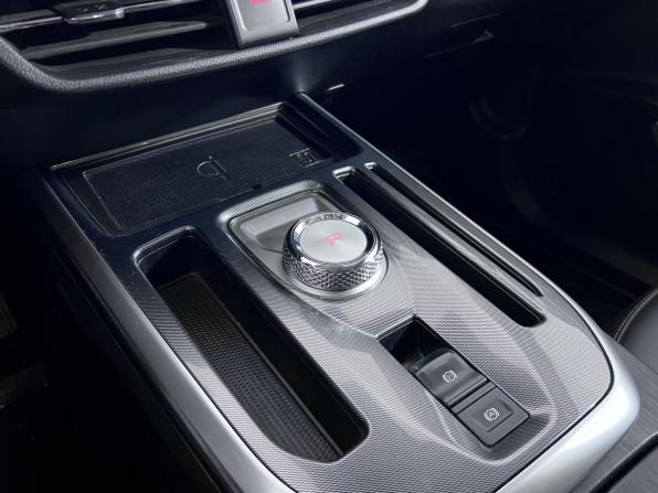 Haval Jolion I с пробегом 2022 года, цена 1 570 000 рублей, 113099 км, внедорожник, Автокод Объявления