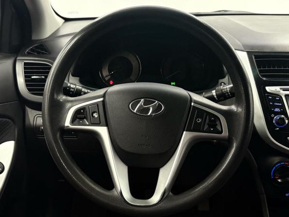 Hyundai Solaris I с пробегом 2011 года, цена 869 900 рублей, 182710 км, седан, Автокод Объявления