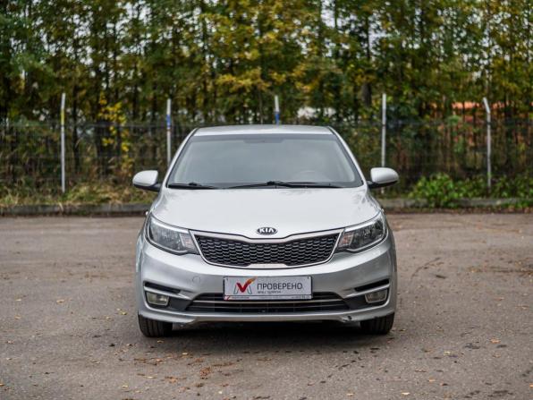 Kia Rio III Рестайлинг с пробегом 2016 года, цена 945 000 рублей, 131712 км, седан, Автокод Объявления
